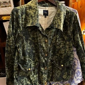 Gap cropped green jacket with pattern